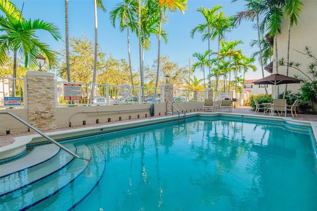 1220 NE 3rd St 205, Fort Lauderdale, FL 33301