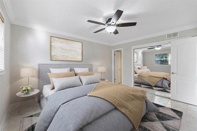 1220 NE 3rd St 205, Fort Lauderdale, FL 33301