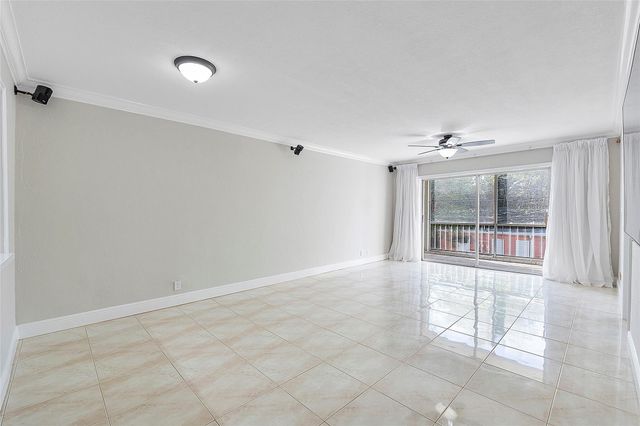 1220 NE 3rd St 205, Fort Lauderdale, FL 33301