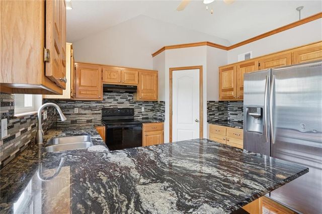 402 Belmont Drive, Raymore, MO 64083