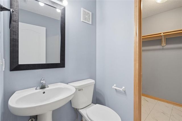 402 Belmont Drive, Raymore, MO 64083