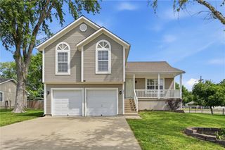 402 Belmont Drive, Raymore, MO 64083