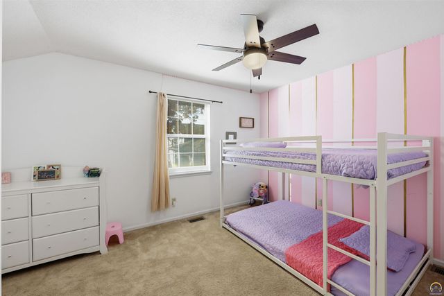 6309 SW 28th ST, Topeka, KS 66614