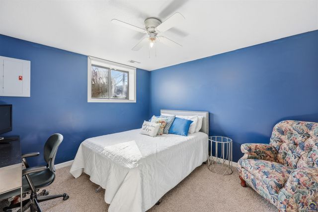 6309 SW 28th ST, Topeka, KS 66614