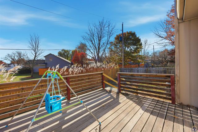 6309 SW 28th ST, Topeka, KS 66614