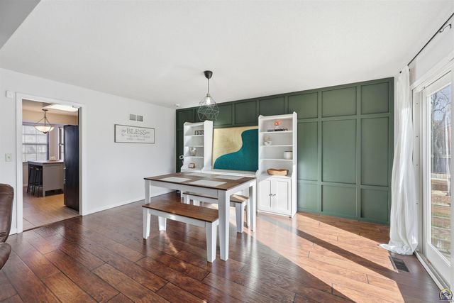 6309 SW 28th ST, Topeka, KS 66614