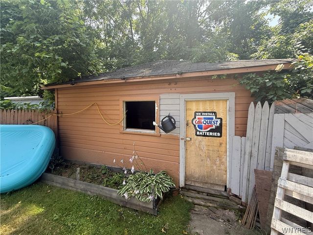 1719 North Avenue, Niagara Falls, NY 14305