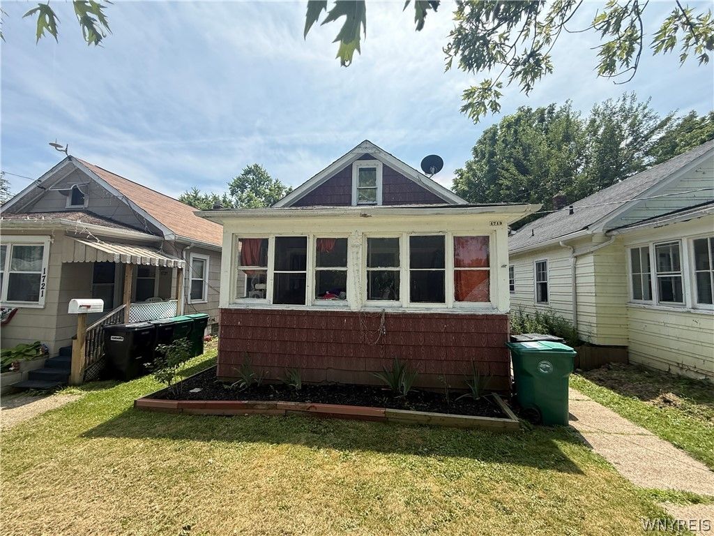 1719 North Avenue, Niagara Falls, NY 14305