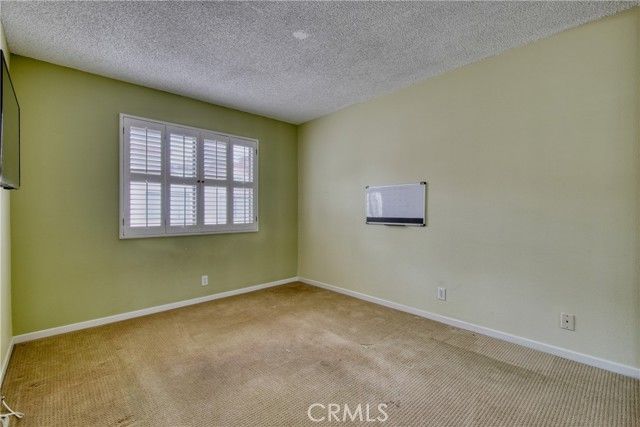 21801 Burbank Boulevard 83, Woodland Hills (los Angeles), CA 91367