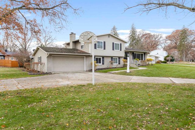 1635 springbrook Drive, Elkhart, IN 46514