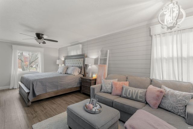 1635 springbrook Drive, Elkhart, IN 46514