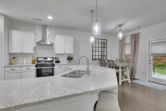 6185 Vista Crossing Way, Cumming, GA 30028