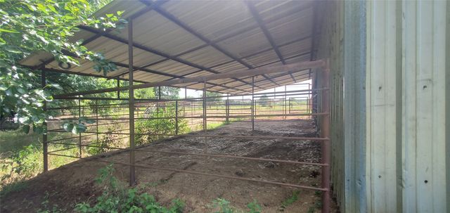 8401 Fm 2738, Burleson, TX 76028