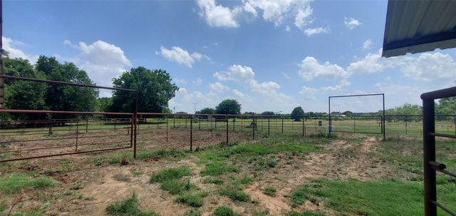 8401 Fm 2738, Burleson, TX 76028