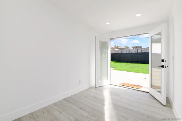 5465 Encina Dr, San Diego, CA 92114