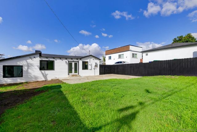 5465 Encina Dr, San Diego, CA 92114