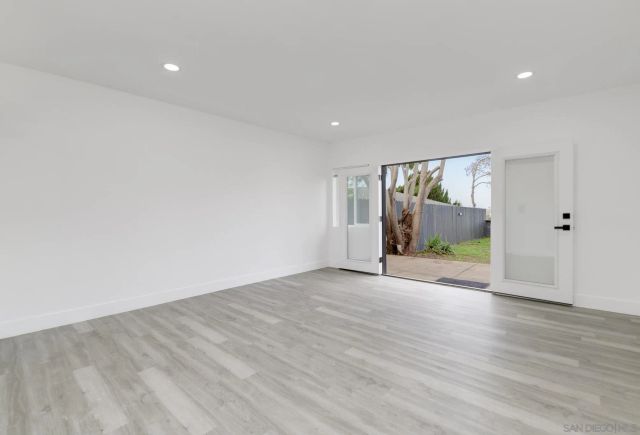 5465 Encina Dr, San Diego, CA 92114