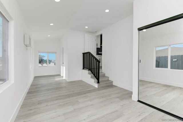 5465 Encina Dr, San Diego, CA 92114