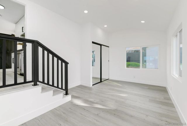 5465 Encina Dr, San Diego, CA 92114