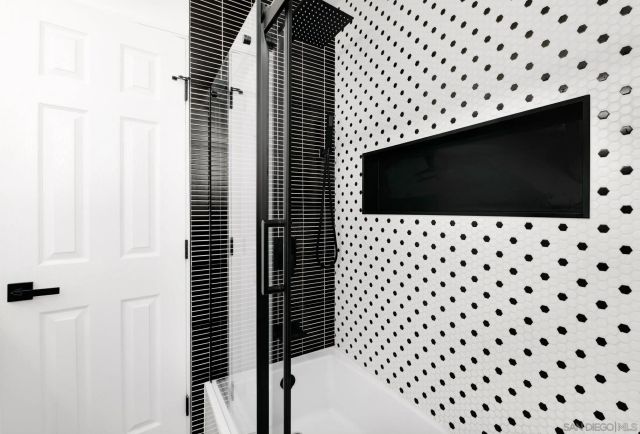 5465 Encina Dr, San Diego, CA 92114