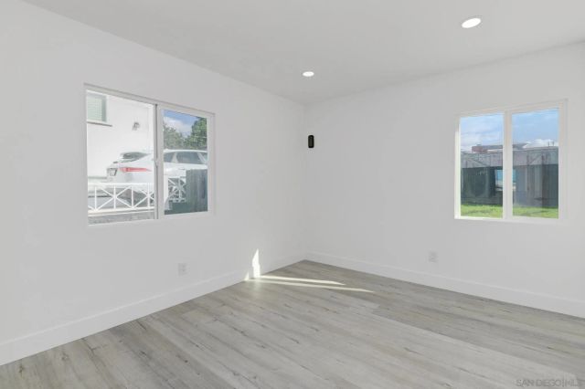 5465 Encina Dr, San Diego, CA 92114