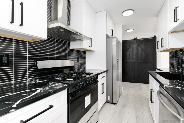 5465 Encina Dr, San Diego, CA 92114