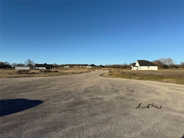 136 Aslan Road, Poolville, TX 76487