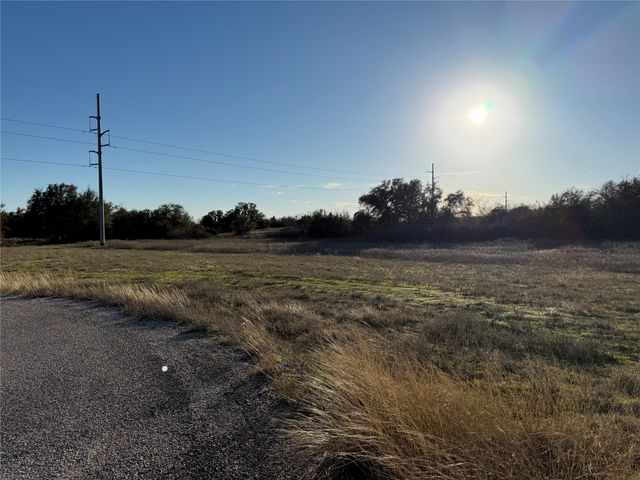 136 Aslan Road, Poolville, TX 76487