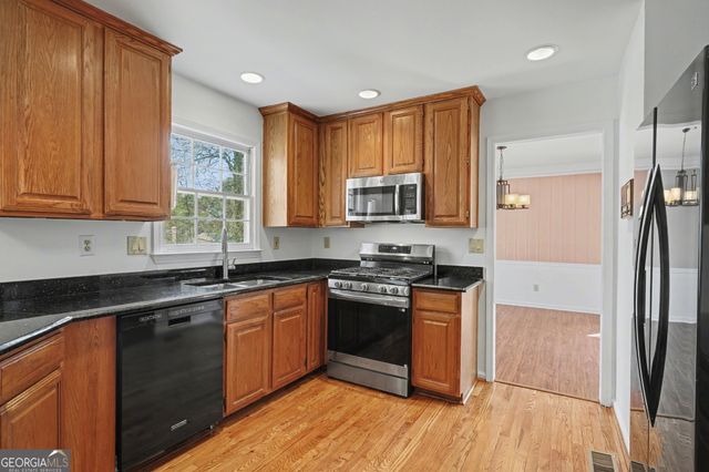 528 Fortune Ridge Road, Stone Mountain, GA 30087