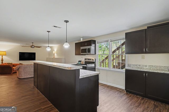 528 Fortune Ridge Road, Stone Mountain, GA 30087