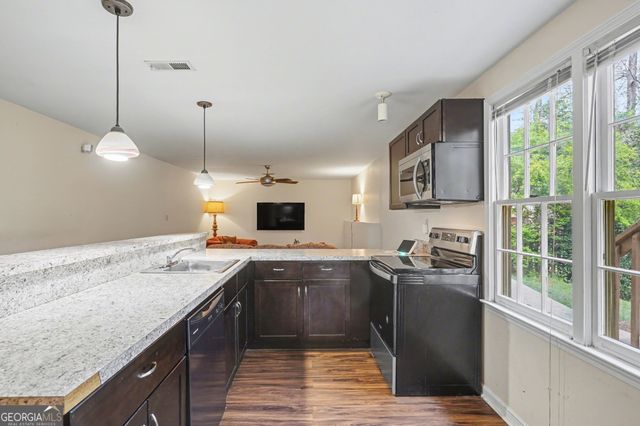 528 Fortune Ridge Road, Stone Mountain, GA 30087