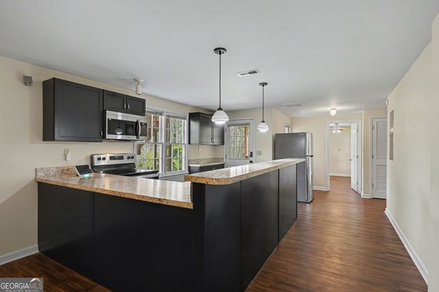 528 Fortune Ridge Road, Stone Mountain, GA 30087