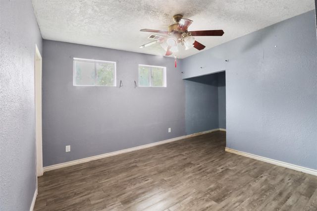 4717 17th Street, Bacliff, TX 77518