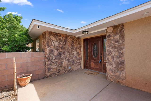 3708 Saint Andrews Drive SE, Rio Rancho, NM 87124