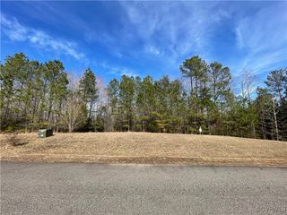 22 Hartfield Grn, Hartfield, VA 23071