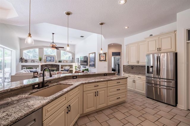 9405 WICKHAM WAY, Orlando, FL 32836