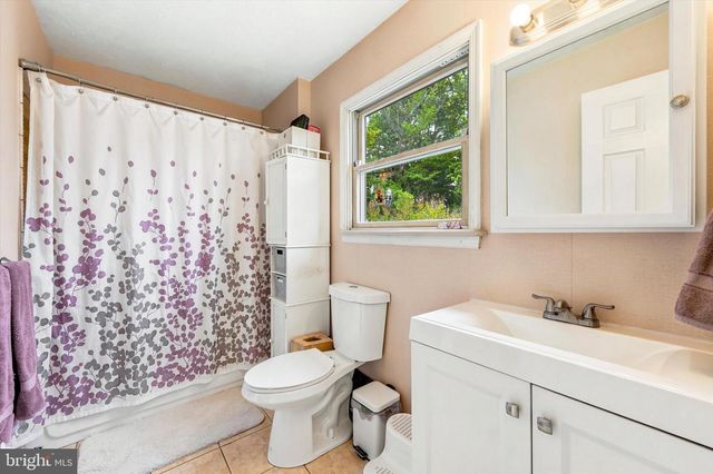 319 WILLOWBROOK RD, Upper Chichester, PA 19061