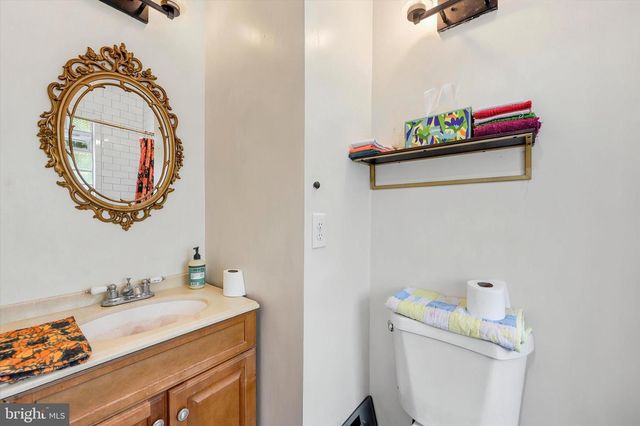 319 WILLOWBROOK RD, Upper Chichester, PA 19061