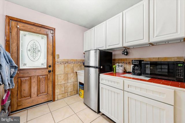 319 WILLOWBROOK RD, Upper Chichester, PA 19061