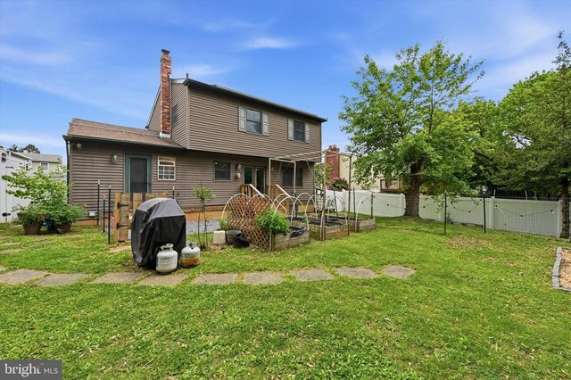 319 WILLOWBROOK RD, Upper Chichester, PA 19061