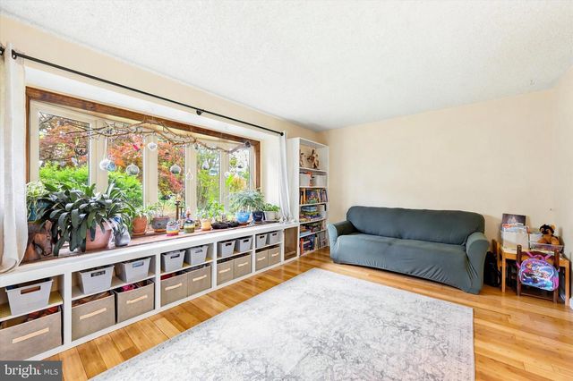 319 WILLOWBROOK RD, Upper Chichester, PA 19061