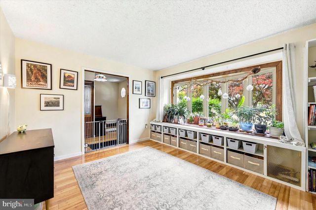 319 WILLOWBROOK RD, Upper Chichester, PA 19061