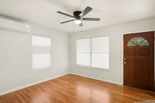 406 Floyd, San Antonio, TX 78204