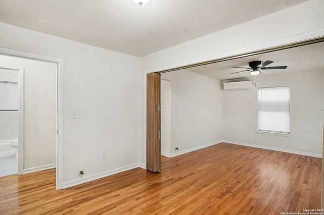 406 Floyd, San Antonio, TX 78204