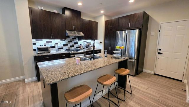 2704 Riverpark Boulevard, Oxnard, CA 93036