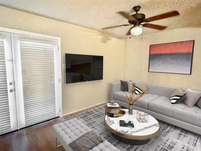 12010 Mighty Oak Drive A, Houston, TX 77066