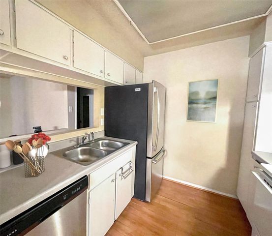12010 Mighty Oak Drive A, Houston, TX 77066