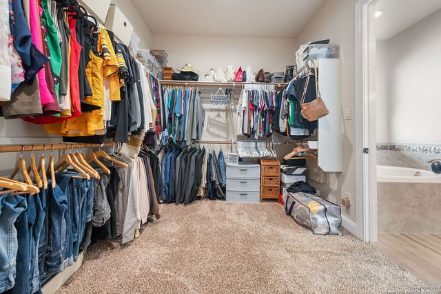 113 WESTFIELD VW, La Vernia, TX 78121