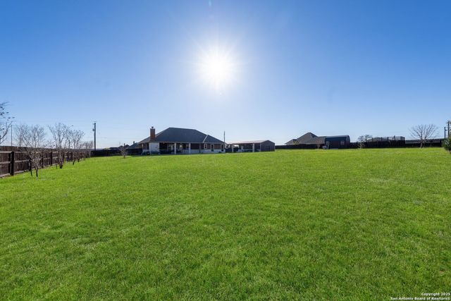 113 WESTFIELD VW, La Vernia, TX 78121
