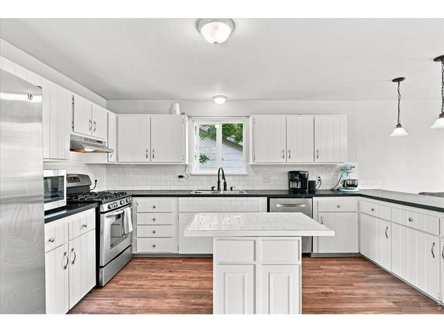 1240 E 2nd St, Loveland, CO 80537